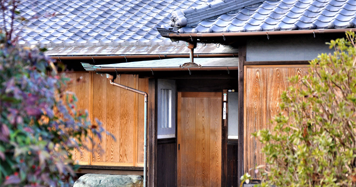 昔良く使われていた　こおり　古民家 田舎暮らし｜古民家での体験｜機織をしながら一人暮らし｜子育て